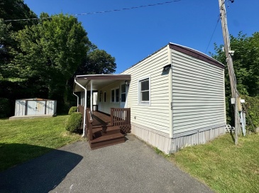 299 Miller St, Ludlow, Massachusetts, 2 Bedrooms Bedrooms, 4 Rooms Rooms,1 BathroomBathrooms,Residential,For Sale,Miller St,73550930 299 Miller St, Ludlow, Massachusetts, 2 Bedrooms Bedrooms, 4 Rooms Rooms,1 BathroomBathrooms,Residential,For Sale,Miller St,73550930