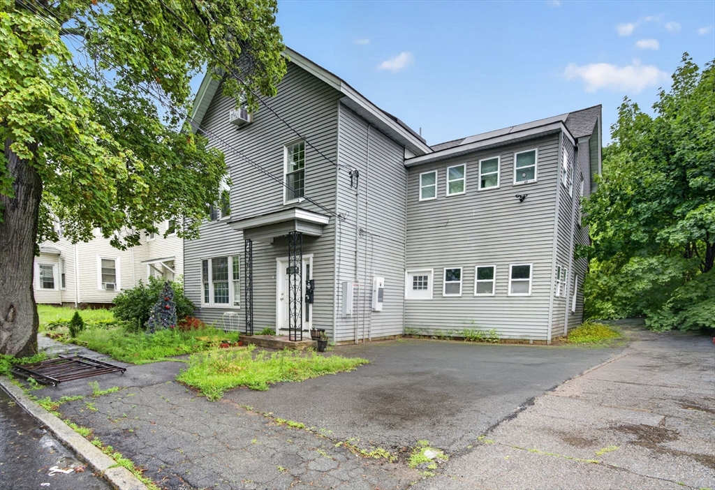 103 Nashua, Fitchburg, Massachusetts, 8 Bedrooms Bedrooms, 15 Rooms Rooms,3 BathroomsBathrooms,Residential Income,For Sale,Nashua,73550736