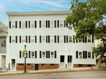 377 Bunker Hill St., Boston, Massachusetts, 2 Bedrooms Bedrooms, 4 Rooms Rooms,1 BathroomBathrooms,Residential,For Sale,Bunker Hill St.,73544374