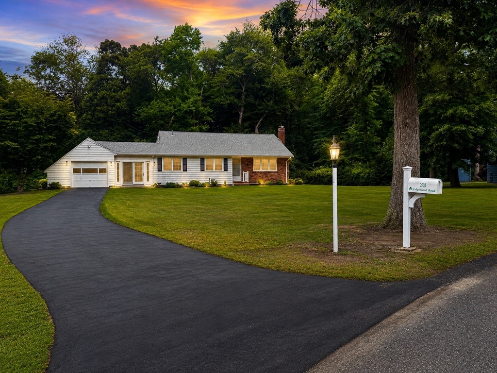 33 Edgewood Rd, Scituate, Massachusetts, 3 Bedrooms Bedrooms, 6 Rooms Rooms,2 BathroomsBathrooms,Residential,For Sale,Edgewood Rd,73550779