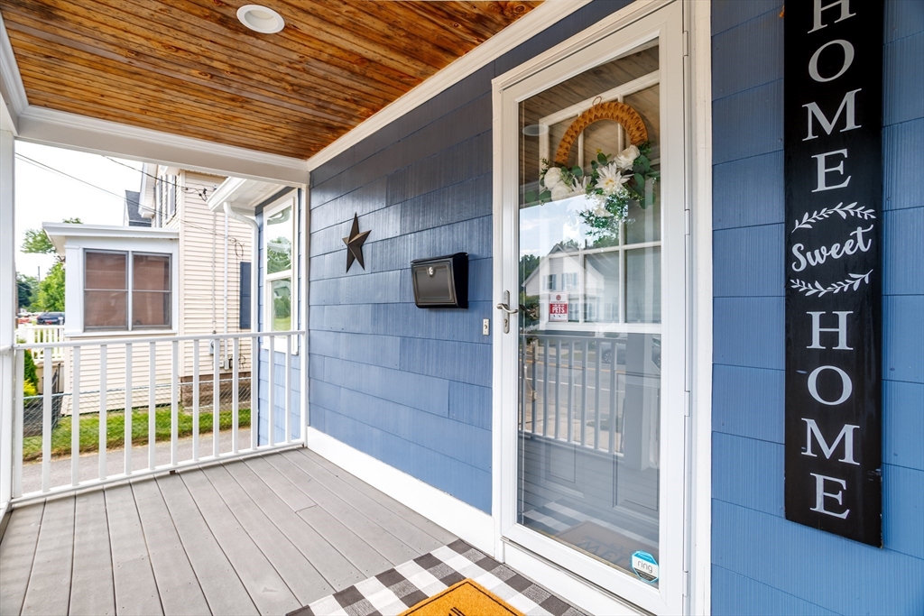 176 Hall St, Leominster, Massachusetts, 3 Bedrooms Bedrooms, 7 Rooms Rooms,1.5 BathroomsBathrooms,Residential,For Sale,Hall St,73550739