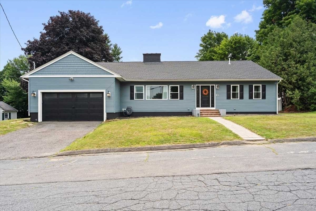 52 Forest Park, Fitchburg, Massachusetts, 3 Bedrooms Bedrooms, 6 Rooms Rooms,2 BathroomsBathrooms,Residential,For Sale,Forest Park,73550680