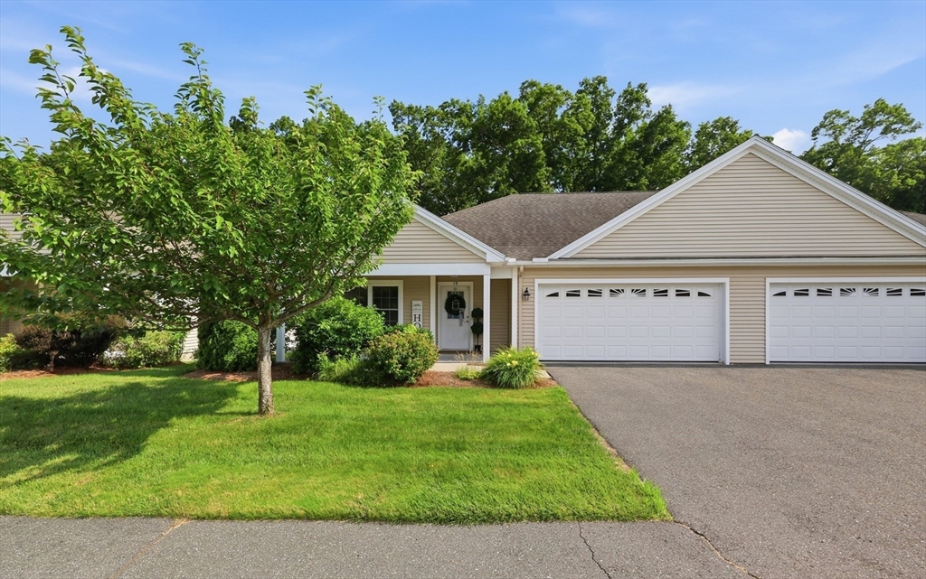 79 Cherry Dr, Wilbraham, Massachusetts, 2 Bedrooms Bedrooms, 5 Rooms Rooms,2 BathroomsBathrooms,Residential,For Sale,Cherry Dr,73550834