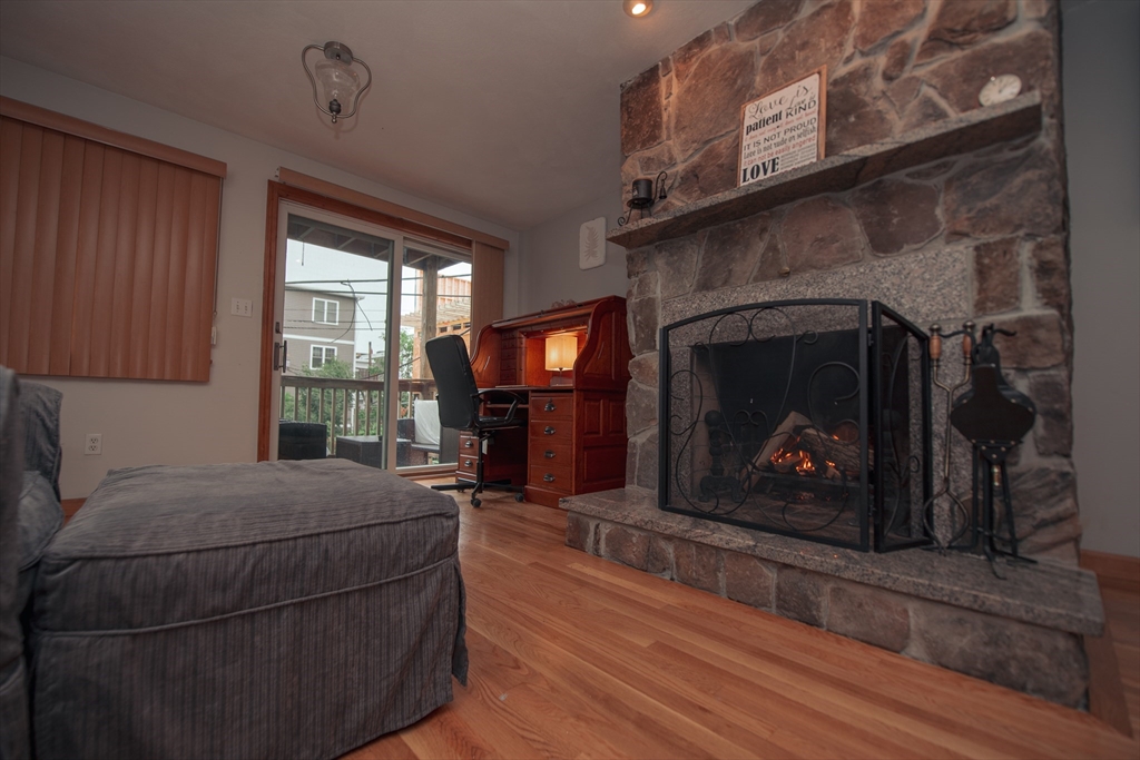 5 Emmet St, Boston, Massachusetts, 3 Bedrooms Bedrooms, 7 Rooms Rooms,1 BathroomBathrooms,Residential Lease,For Rent,Emmet St,73550708