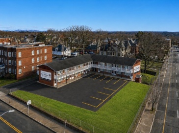 1159 Dwight Street, Holyoke, Massachusetts, 1 Room Rooms,1 BathroomBathrooms,Residential Lease,For Rent,Dwight Street,73550960