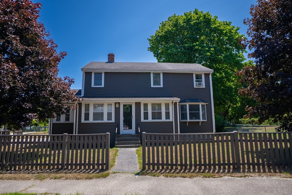 113 Mutton Ln, Weymouth, Massachusetts, 4 Bedrooms Bedrooms, 9 Rooms Rooms,2 BathroomsBathrooms,Residential,For Sale,Mutton Ln,73550451