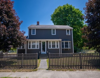 113 Mutton Ln, Weymouth, Massachusetts, 4 Bedrooms Bedrooms, 9 Rooms Rooms,2 BathroomsBathrooms,Residential,For Sale,Mutton Ln,73550451