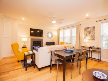 1008-4 Tremont St, Boston, Massachusetts, 2 Bedrooms Bedrooms, 6 Rooms Rooms,2 BathroomsBathrooms,Residential Lease,For Rent,Tremont St,73550965