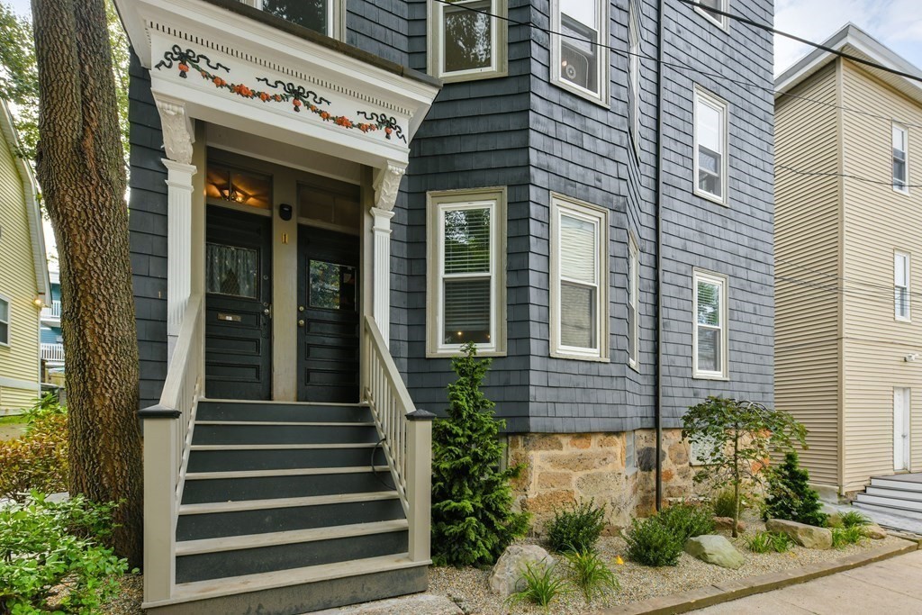 1 Boylston Place, Boston, Massachusetts, 2 Bedrooms Bedrooms, 5 Rooms Rooms,1 BathroomBathrooms,Residential,For Sale,Boylston Place,73550740