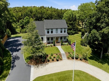 635 Santuit-Newtown Rd, Barnstable, Massachusetts, 4 Bedrooms Bedrooms, 10 Rooms Rooms,3 BathroomsBathrooms,Residential,For Sale,Santuit-Newtown Rd,73550966