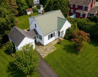 25 Montague St, Montague, Massachusetts, 4 Bedrooms Bedrooms, 6 Rooms Rooms,2 BathroomsBathrooms,Residential,For Sale,Montague St,73550475