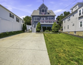 50 Floyd St, Winthrop, Massachusetts, 3 Bedrooms Bedrooms, 6 Rooms Rooms,2.5 BathroomsBathrooms,Residential,For Sale,Floyd St,73550478