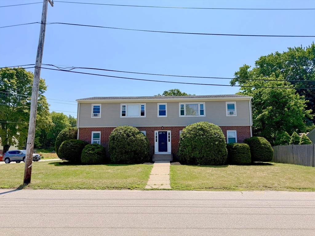 191 Orne Street, North Attleboro, Massachusetts, 8 Bedrooms Bedrooms, 16 Rooms Rooms,4 BathroomsBathrooms,Residential Income,For Sale,Orne Street,73550757