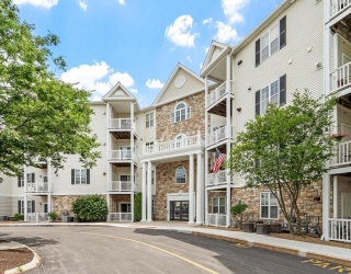 21 Hampshire Road, Methuen, Massachusetts, 2 Bedrooms Bedrooms, 5 Rooms Rooms,2 BathroomsBathrooms,Residential,For Sale,Hampshire Road,73550508