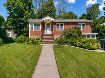 65 Fowler St, Randolph, Massachusetts, 2 Bedrooms Bedrooms, 5 Rooms Rooms,2 BathroomsBathrooms,Residential,For Sale,Fowler St,73550469