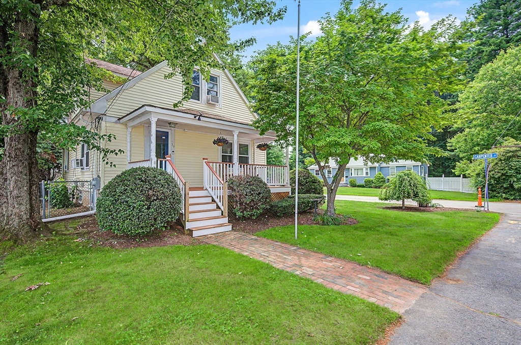 26 W Leonard St, Foxboro, Massachusetts, 3 Bedrooms Bedrooms, 6 Rooms Rooms,3 BathroomsBathrooms,Residential,For Sale,W Leonard St,73550514