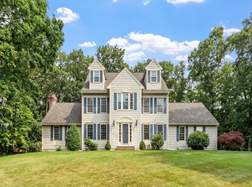 34 Arrowwood St, Methuen, Massachusetts, 4 Bedrooms Bedrooms, 9 Rooms Rooms,2.5 BathroomsBathrooms,Residential,For Sale,Arrowwood St,73547531