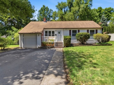 542 Trapelo Rd, Waltham, Massachusetts, 3 Bedrooms Bedrooms, 8 Rooms Rooms,1 BathroomBathrooms,Residential,For Sale,Trapelo Rd,73550539 542 Trapelo Rd, Waltham, Massachusetts, 3 Bedrooms Bedrooms, 8 Rooms Rooms,1 BathroomBathrooms,Residential,For Sale,Trapelo Rd,73550539