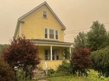 588 Hartford Ave W, Uxbridge, Massachusetts, 2 Bedrooms Bedrooms, 5 Rooms Rooms,1 BathroomBathrooms,Residential Lease,For Rent,Hartford Ave W,73550808