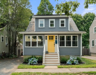 22 Bradford Rd, Milton, Massachusetts, 4 Bedrooms Bedrooms, 7 Rooms Rooms,2 BathroomsBathrooms,Residential,For Sale,Bradford Rd,73550789