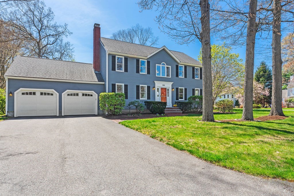 192 Fairway Dr, Attleboro, Massachusetts, 3 Bedrooms Bedrooms, 8 Rooms Rooms,2.5 BathroomsBathrooms,Residential,For Sale,Fairway Dr,73517786