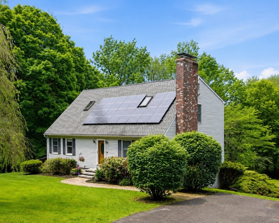 28 Lincoln St, Hopkinton, Massachusetts, 4 Bedrooms Bedrooms, 9 Rooms Rooms,4 BathroomsBathrooms,Residential,For Sale,Lincoln St,73525091