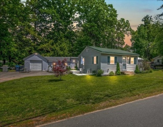 22 Collette's Grove Rd, Derry, New Hampshire, 3 Bedrooms Bedrooms, 5 Rooms Rooms,2 BathroomsBathrooms,Residential,For Sale,Collette's Grove Rd,73532930