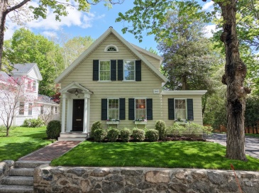 12 Cottage Street, Wellesley, Massachusetts, 3 Bedrooms Bedrooms, 7 Rooms Rooms,2 BathroomsBathrooms,Residential,For Sale,Cottage Street,73514061 12 Cottage Street, Wellesley, Massachusetts, 3 Bedrooms Bedrooms, 7 Rooms Rooms,2 BathroomsBathrooms,Residential,For Sale,Cottage Street,73514061
