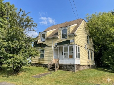 12 Florence St, Natick, Massachusetts, 4 Bedrooms Bedrooms, 7 Rooms Rooms,2.5 BathroomsBathrooms,Residential,For Sale,Florence St,73541938 12 Florence St, Natick, Massachusetts, 4 Bedrooms Bedrooms, 7 Rooms Rooms,2.5 BathroomsBathrooms,Residential,For Sale,Florence St,73541938