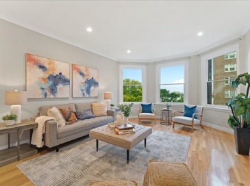 4 Charlesgate East, Boston, Massachusetts, 2 Bedrooms Bedrooms, 5 Rooms Rooms,2 BathroomsBathrooms,Residential,For Sale,Charlesgate East,73515324