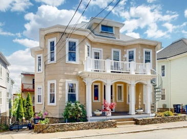 8 Douglas Ave., Somerville, Massachusetts, 5 Bedrooms Bedrooms, 11 Rooms Rooms,3 BathroomsBathrooms,Residential Income,For Sale,Douglas Ave.,73519800