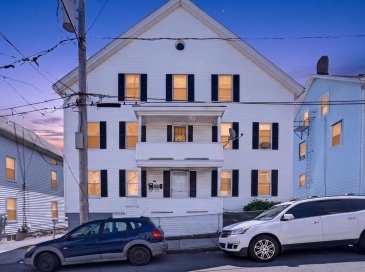 96 John St, Fall River, Massachusetts, 10 Bedrooms Bedrooms, 19 Rooms Rooms,3.5 BathroomsBathrooms,Residential Income,For Sale,John St,73521519