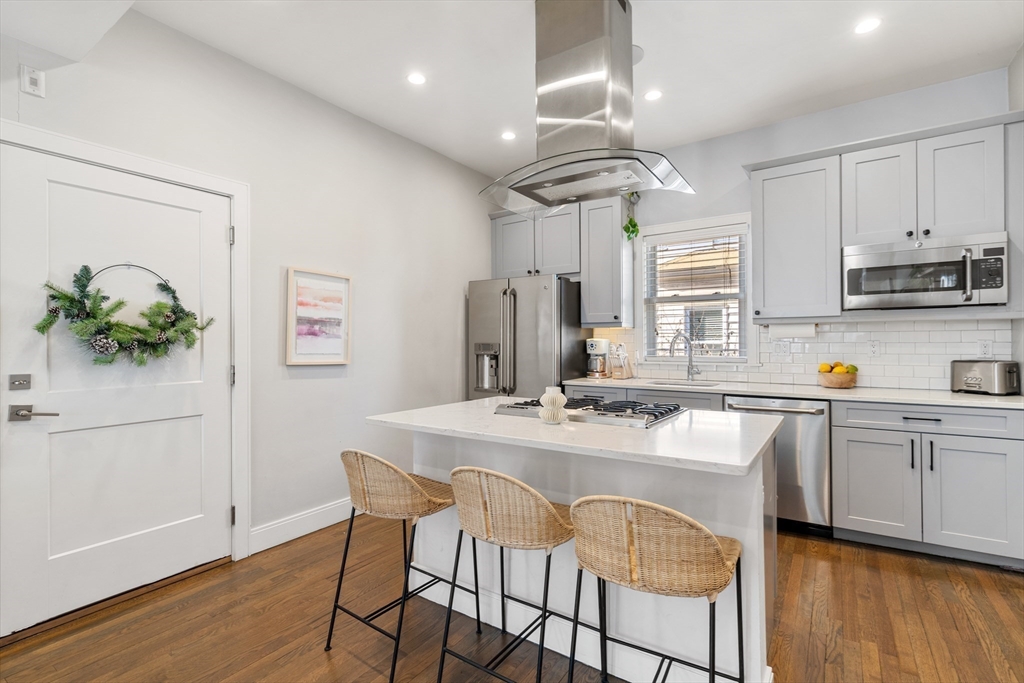55 Harvest, Boston, Massachusetts, 2 Bedrooms Bedrooms, 5 Rooms Rooms,2.5 BathroomsBathrooms,Residential Lease,For Rent,Harvest,73516189