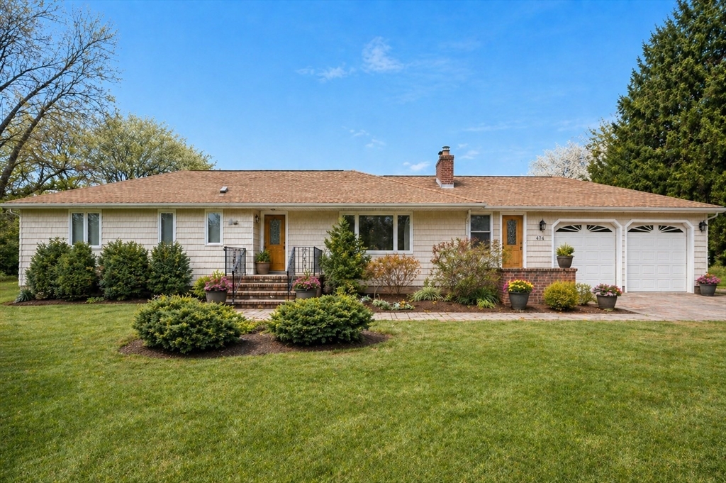 424 Central, Holliston, Massachusetts, 4 Bedrooms Bedrooms, 9 Rooms Rooms,3 BathroomsBathrooms,Residential,For Sale,Central,73509960