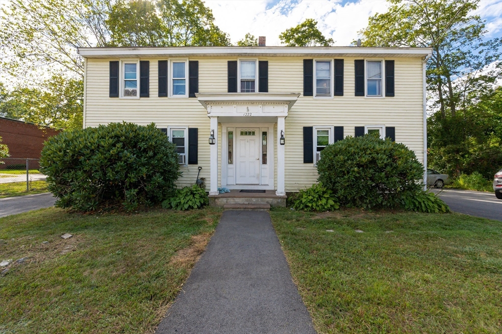 1222 Mammoth Rd, Dracut, Massachusetts, 5 Bedrooms Bedrooms, 15 Rooms Rooms,5 BathroomsBathrooms,Residential Income,For Sale,Mammoth Rd,73527433