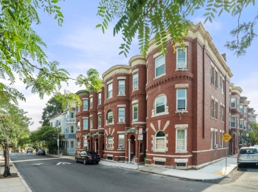 124 Day St, Boston, Massachusetts, 3 Bedrooms Bedrooms, 5 Rooms Rooms,1 BathroomBathrooms,Residential,For Sale,Day St,73550989 124 Day St, Boston, Massachusetts, 3 Bedrooms Bedrooms, 5 Rooms Rooms,1 BathroomBathrooms,Residential,For Sale,Day St,73550989