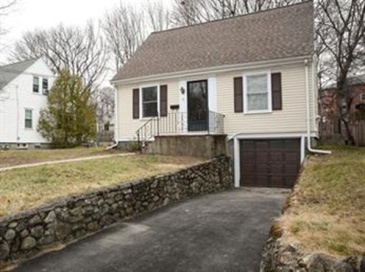61 Dudley Street, Arlington, Massachusetts, 2 Bedrooms Bedrooms, 6 Rooms Rooms,1 BathroomBathrooms,Residential Lease,For Rent,Dudley Street,73550985