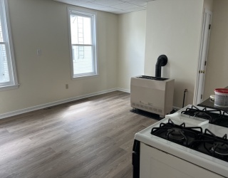 47 Thompson St., New Bedford, Massachusetts, 1 Bedroom Bedrooms, 3 Rooms Rooms,1 BathroomBathrooms,Residential Lease,For Rent,Thompson St.,73551015