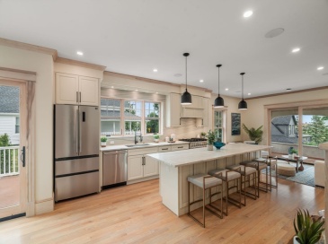 73 Main Street, Hull, Massachusetts, 3 Bedrooms Bedrooms, 7 Rooms Rooms,2.5 BathroomsBathrooms,Residential,For Sale,Main Street,73551018