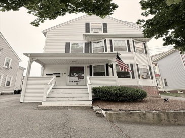 42 Bartlett Street, Beverly, Massachusetts, 2 Bedrooms Bedrooms, 4 Rooms Rooms,1 BathroomBathrooms,Residential Lease,For Rent,Bartlett Street,73551016