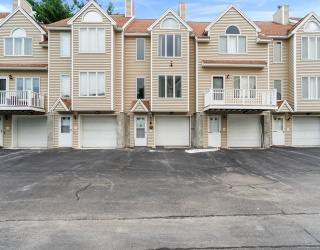 25 Tobey Rd, Dracut, Massachusetts, 2 Bedrooms Bedrooms, 6 Rooms Rooms,1.5 BathroomsBathrooms,Residential,For Sale,Tobey Rd,73551014