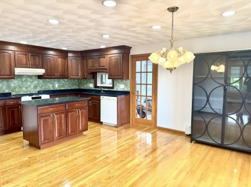 24 Joseph Rd, Revere, Massachusetts, 3 Bedrooms Bedrooms, 7 Rooms Rooms,1.5 BathroomsBathrooms,Residential Lease,For Rent,Joseph Rd,73551038