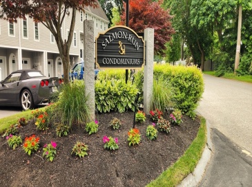 637 Riverside Ave, Haverhill, Massachusetts, 2 Bedrooms Bedrooms, 5 Rooms Rooms,1.5 BathroomsBathrooms,Residential,For Sale,Riverside Ave,73551042