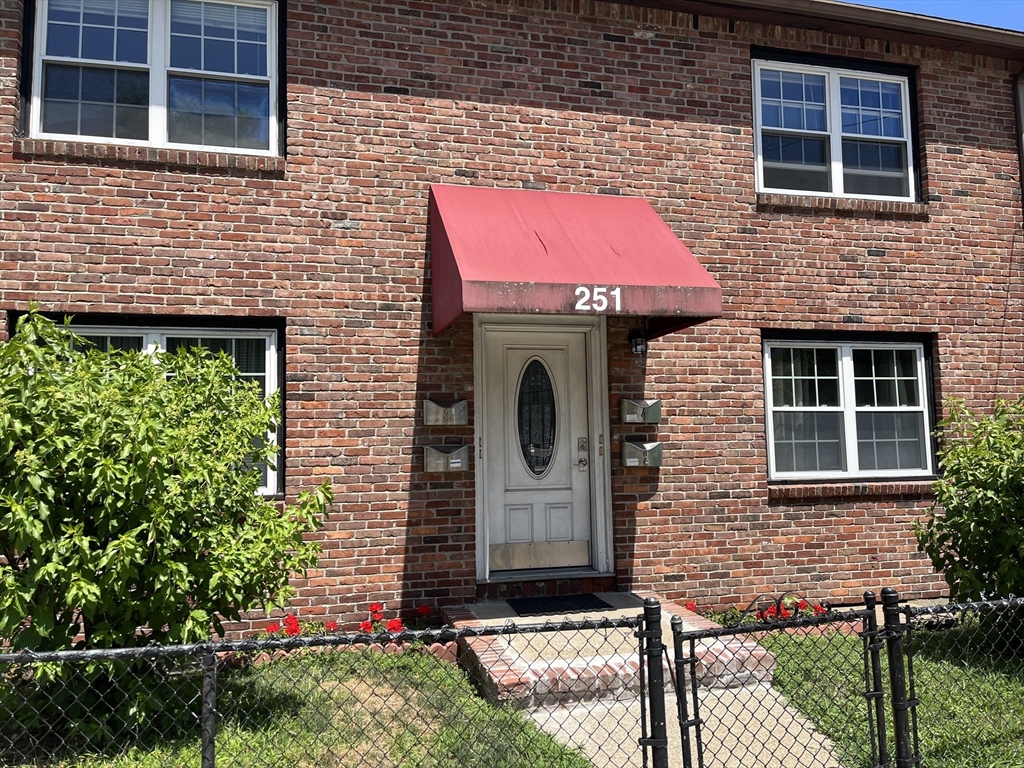 251 Faneuil, Boston, Massachusetts, 1 Bedroom Bedrooms, 4 Rooms Rooms,1 BathroomBathrooms,Residential Lease,For Rent,Faneuil,73551051