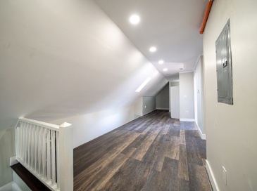 7 Cherry St, Lynn, Massachusetts, 2 Bedrooms Bedrooms, 4 Rooms Rooms,1 BathroomBathrooms,Residential Lease,For Rent,Cherry St,73551067