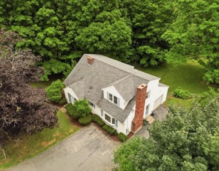 86 Foster Street, Littleton, Massachusetts, 4 Bedrooms Bedrooms, 7 Rooms Rooms,2.5 BathroomsBathrooms,Residential,For Sale,Foster Street,73551065