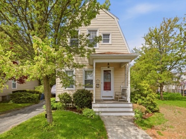 17 Buttonwood St, New Bedford, Massachusetts, 3 Bedrooms Bedrooms, 6 Rooms Rooms,1.5 BathroomsBathrooms,Residential,For Sale,Buttonwood St,73517113