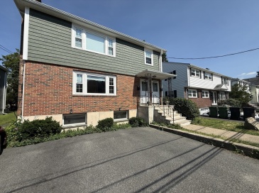 30 Woodleigh Road, Watertown, Massachusetts, 3 Bedrooms Bedrooms, 6 Rooms Rooms,1.5 BathroomsBathrooms,Residential Lease,For Rent,Woodleigh Road,73550976 30 Woodleigh Road, Watertown, Massachusetts, 3 Bedrooms Bedrooms, 6 Rooms Rooms,1.5 BathroomsBathrooms,Residential Lease,For Rent,Woodleigh Road,73550976