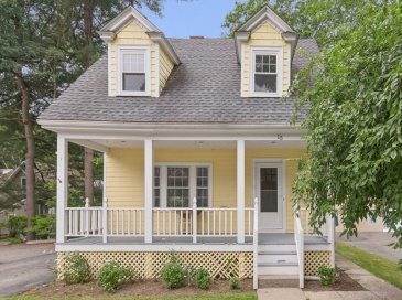15 Woodbine Ter, Newton, Massachusetts, 3 Bedrooms Bedrooms, 7 Rooms Rooms,2 BathroomsBathrooms,Residential,For Sale,Woodbine Ter,73551252