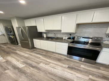 9 Oxford Street, Lynn, Massachusetts, 3 Bedrooms Bedrooms, 5 Rooms Rooms,2 BathroomsBathrooms,Residential Lease,For Rent,Oxford Street,73551262